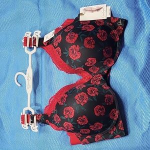 JESSICA SIMPSON BRA.